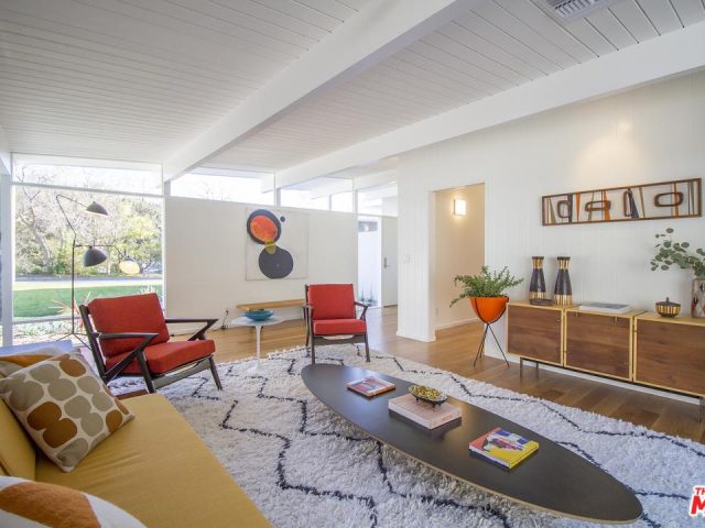3525 El Lado Dr. Glendale, Ca itech mls 18303880