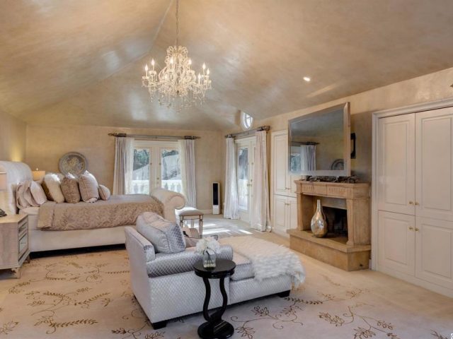 Kevin Costner Bedroom