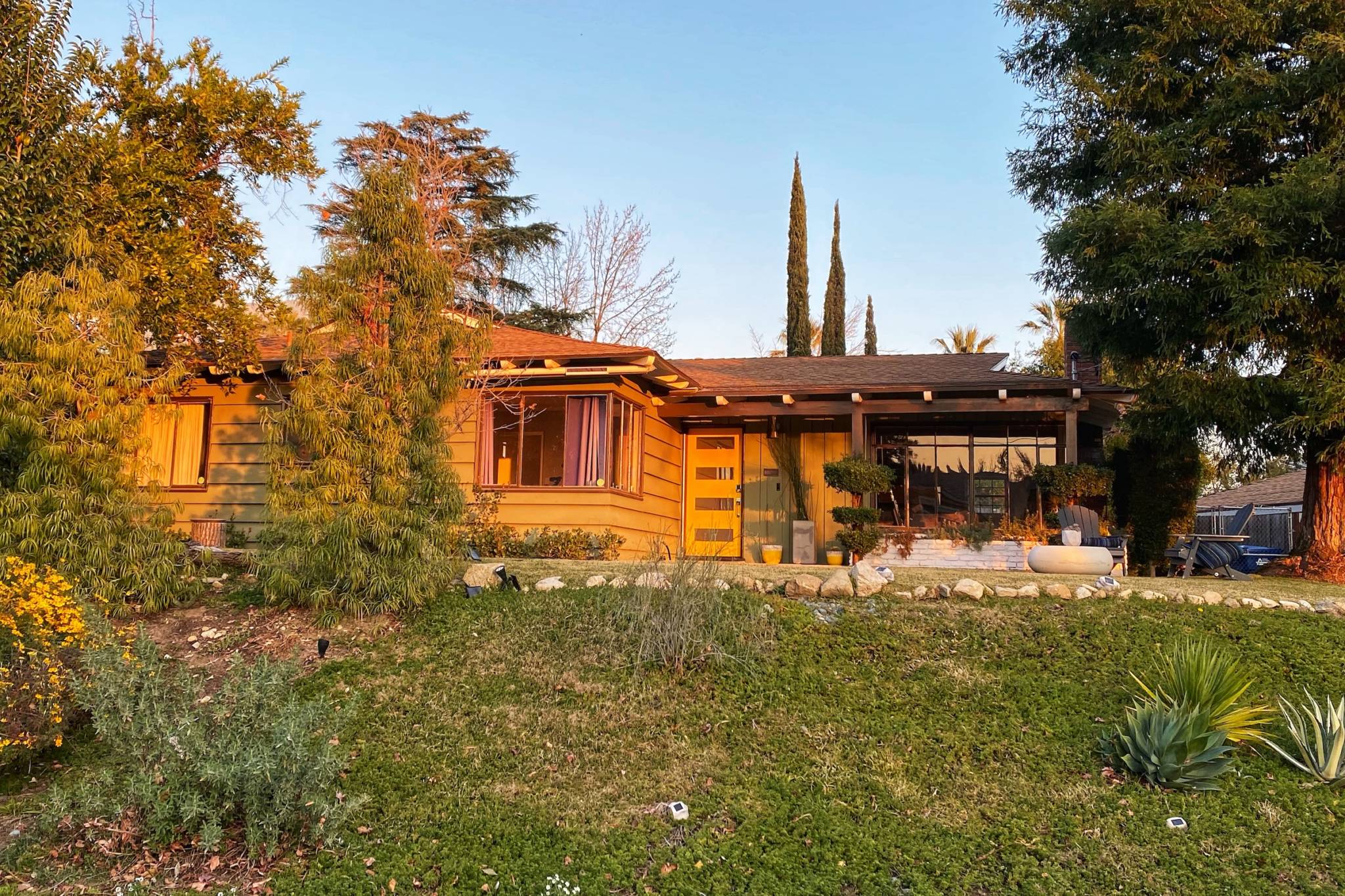 The Meadows Homes For Sale Glendale DIGGS 818.396.7588