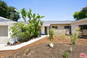 1516 Princess Dr. Mid Century in Glendale