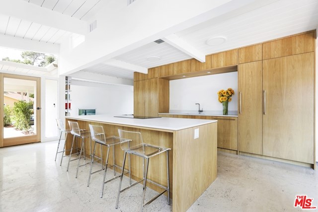 Sleek Mid Century Kitchen Glendale